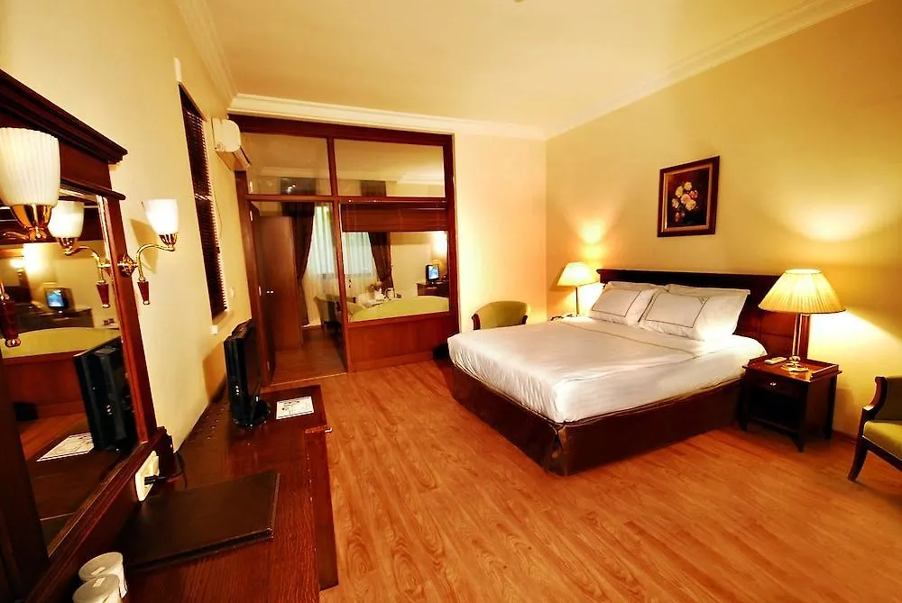 Golden Crown Hotel Istanbul