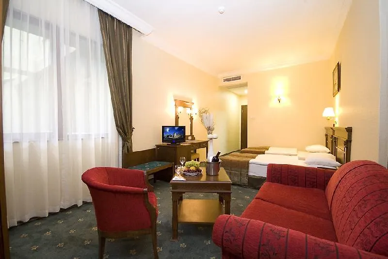 Golden Crown Hotel Istanbul 3*,