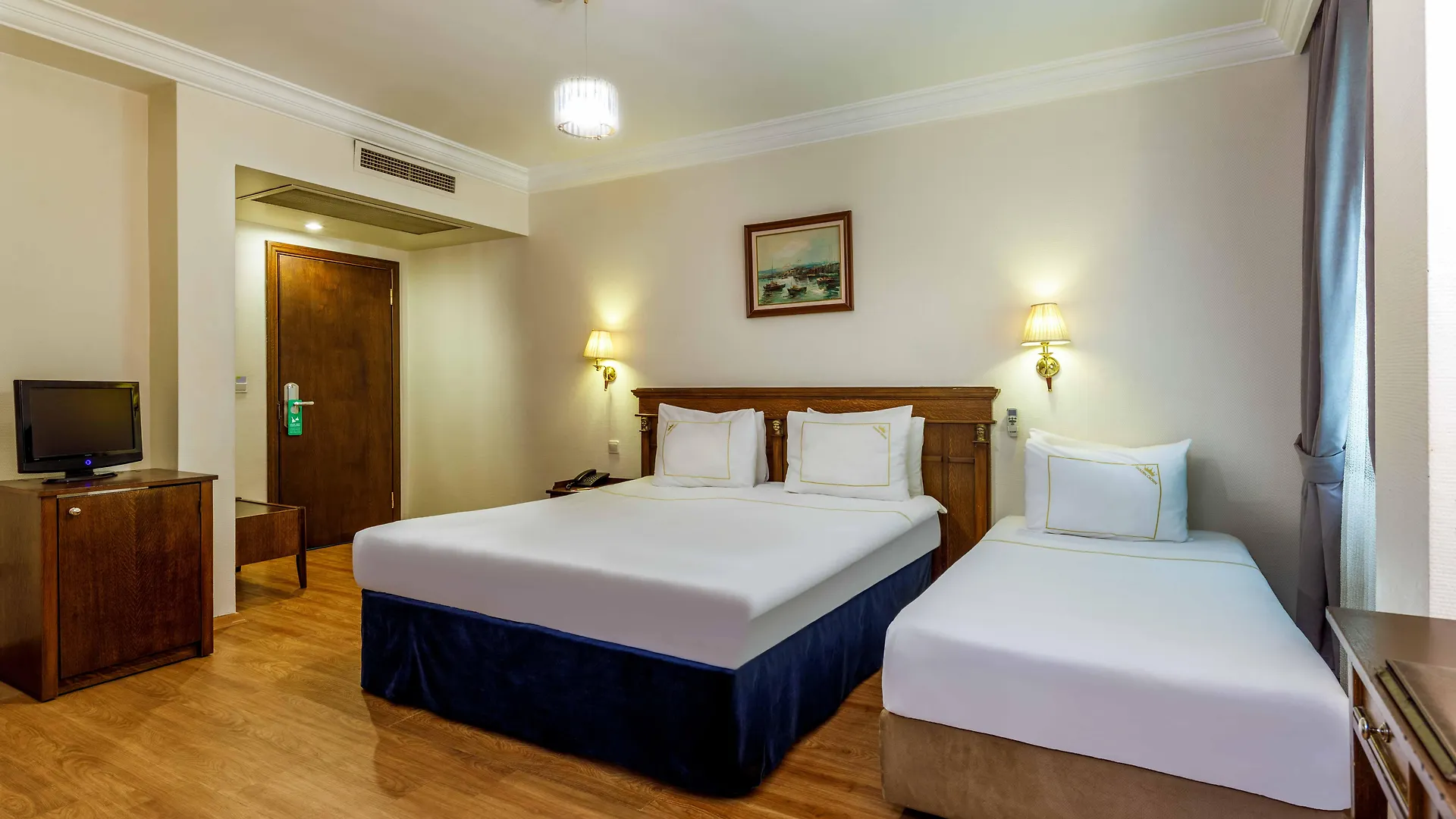 Golden Crown Hotel Стамбул