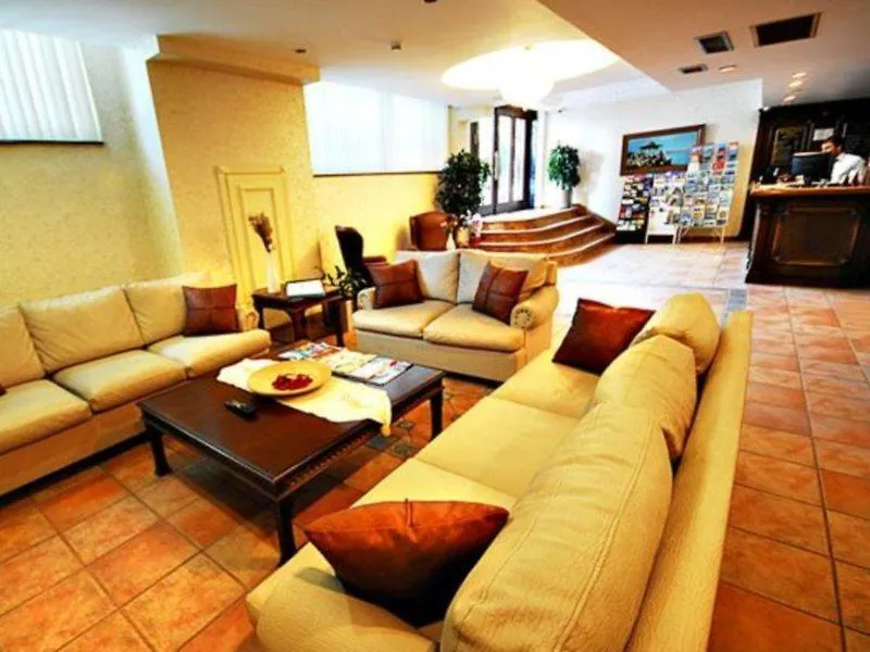 Golden Crown Hotel Стамбул